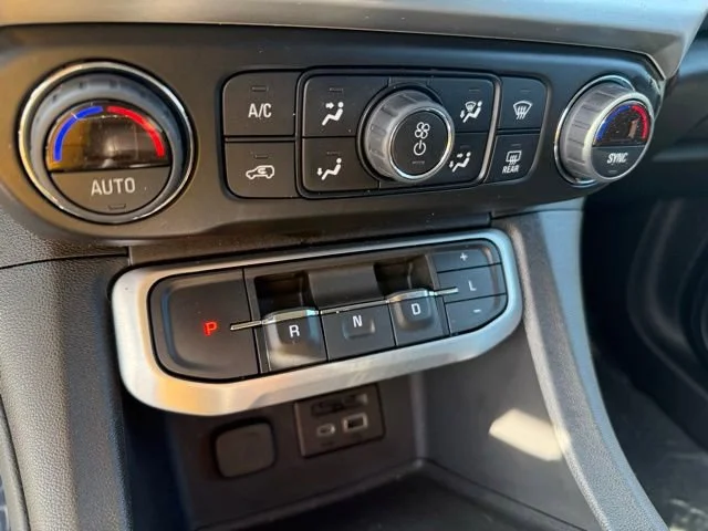 Used 2023 Sterling Metallic GMC SLT image 28