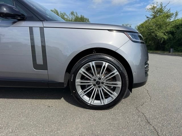 New 2026 Eiger Grey Land Rover SE LWB 7-SEAT image 9