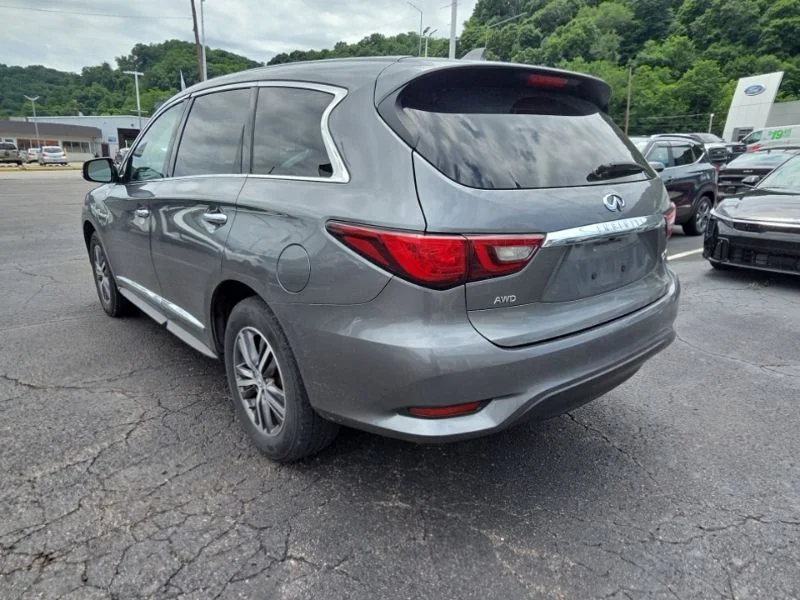 Used 2020 Gray INFINITI PURE image 5