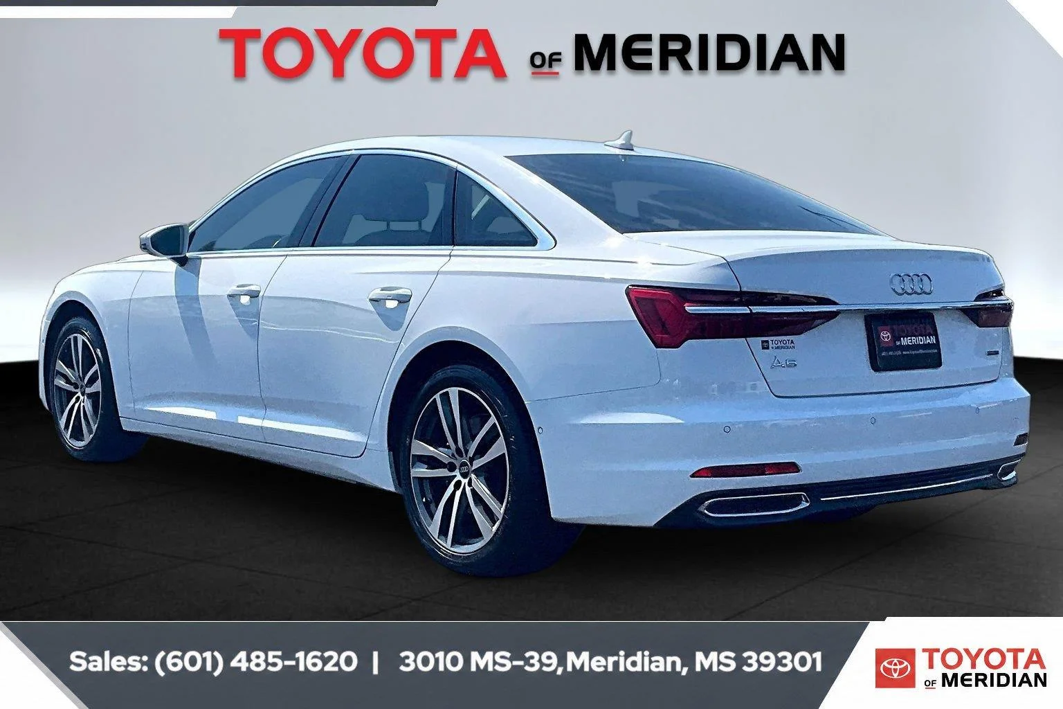 Used 2023 Ibis White Audi Premium image 2