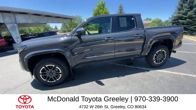 Used 2024  Toyota SR5 image 6