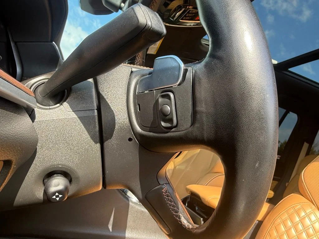 Used 2022 White Jeep Summit image 19