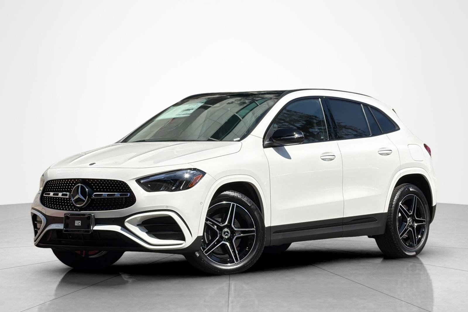 New 2026 Polar White Mercedes-Benz GLA 250 SUV image 1