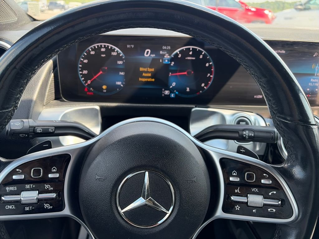 Used 2023 Silver Mercedes-Benz GLB 250 image 14