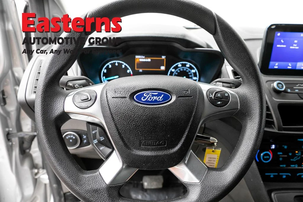 Used 2021 Silver Ford XLT image 10