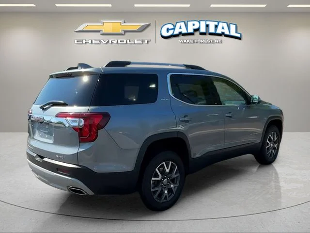 Used 2023 Silver GMC SLE image 5