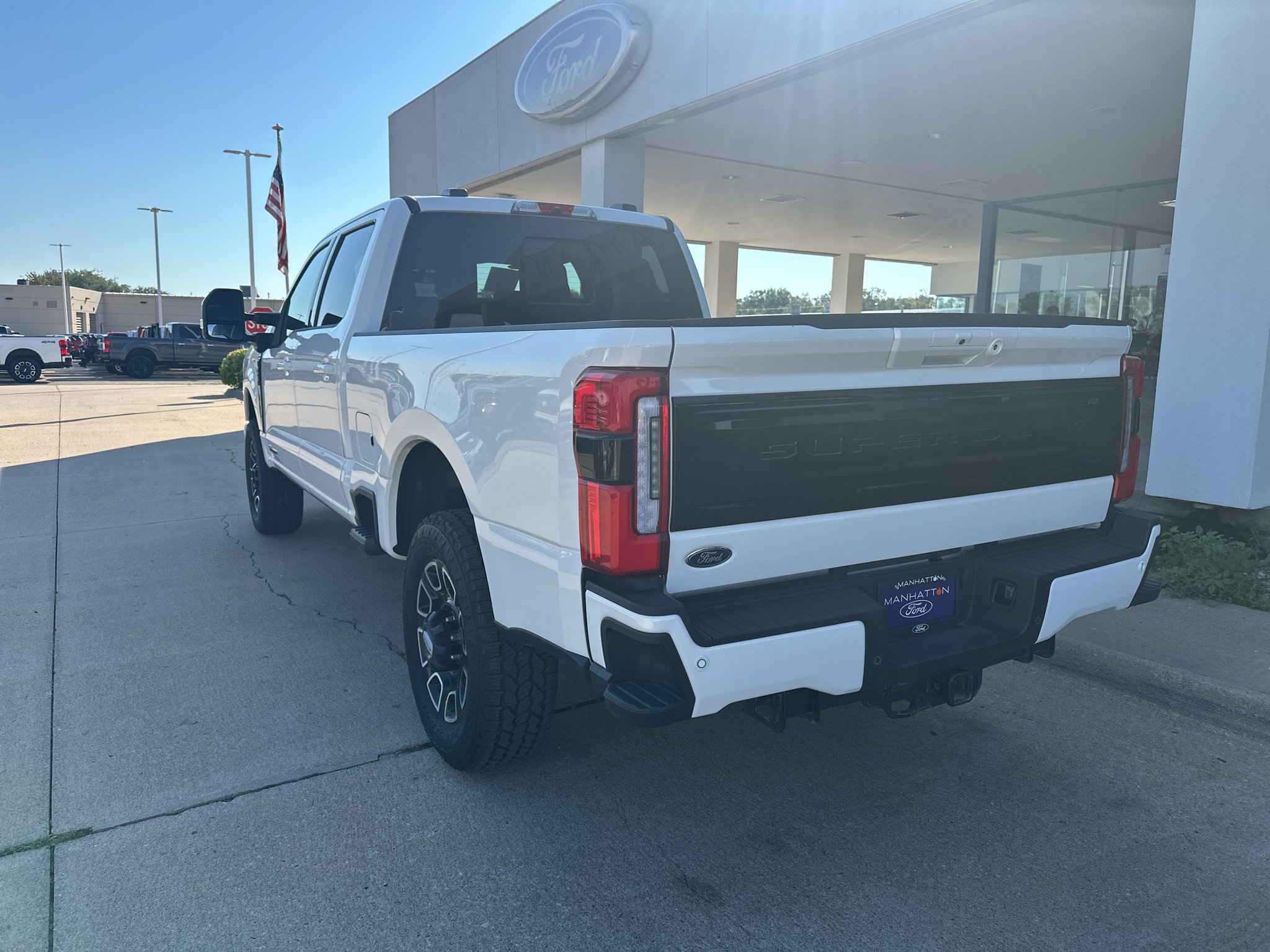 Used 2025 Star White Metallic Tri-Coat Ford Platinum image 11