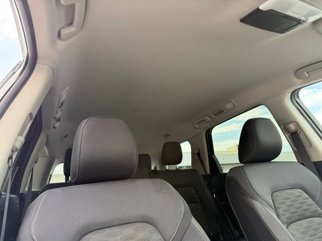 Used 2025 White Nissan SV image 17