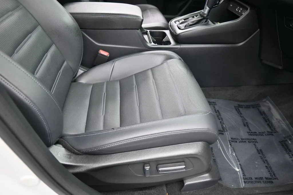 Used 2024 White Honda EX-L image 44
