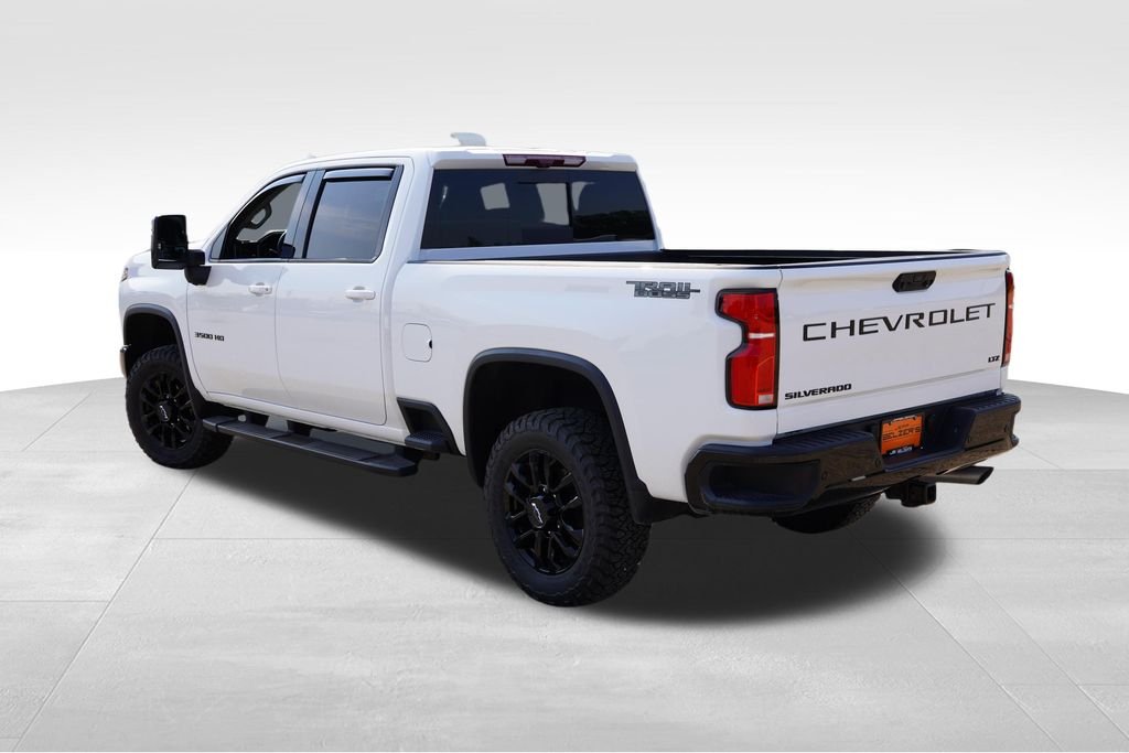 Used 2025 White Chevrolet LTZ image 7