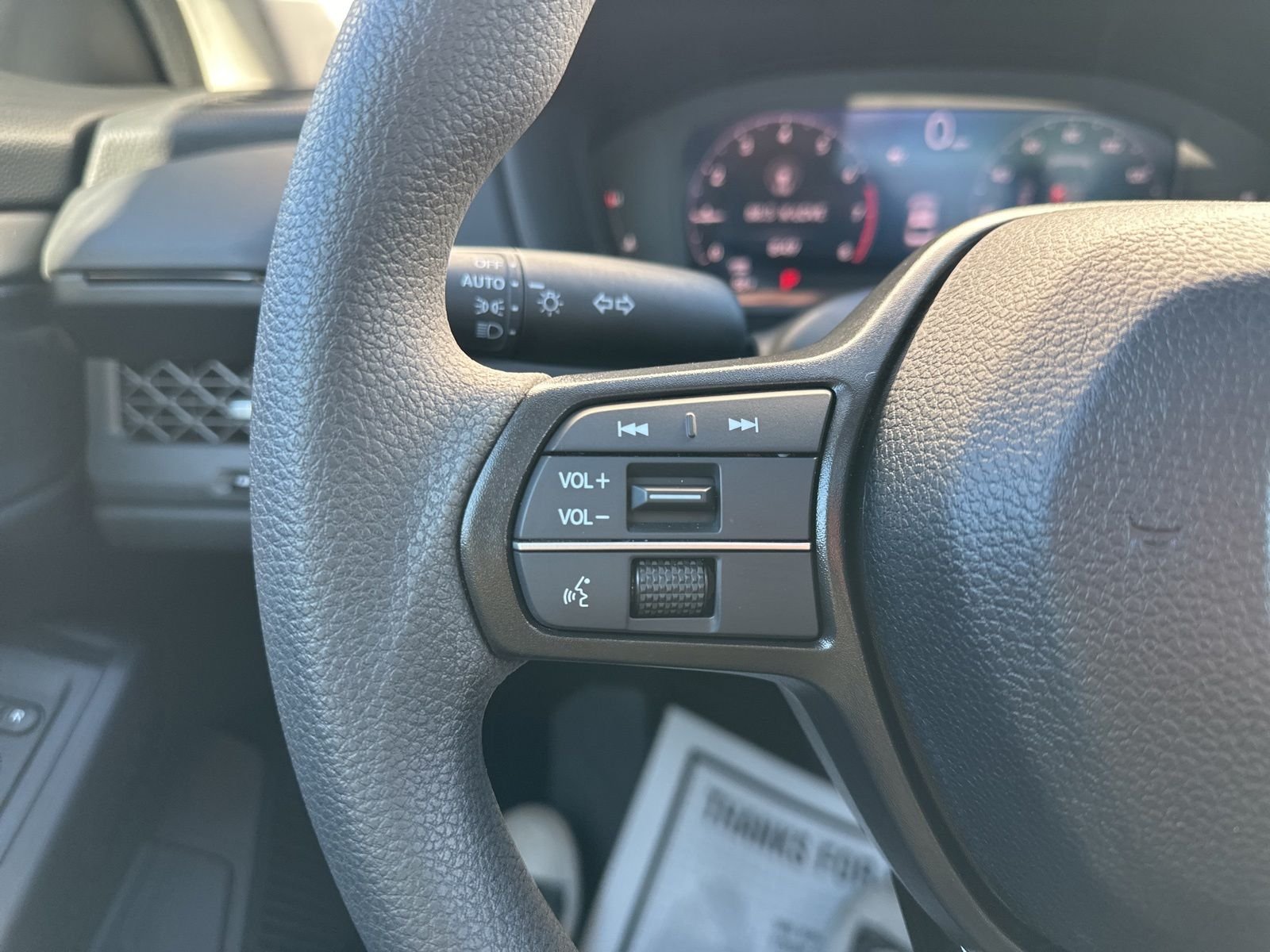 Certified Used 2025 Black Honda SE image 38