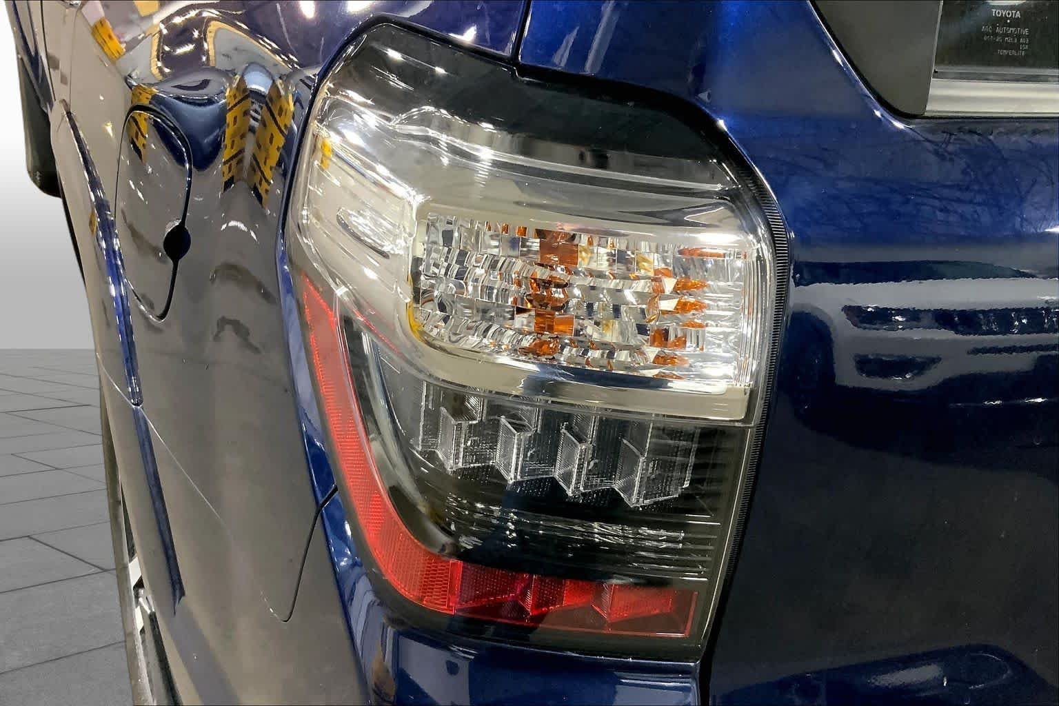 Used 2022 Nautical Blue Metallic Toyota Limited image 29