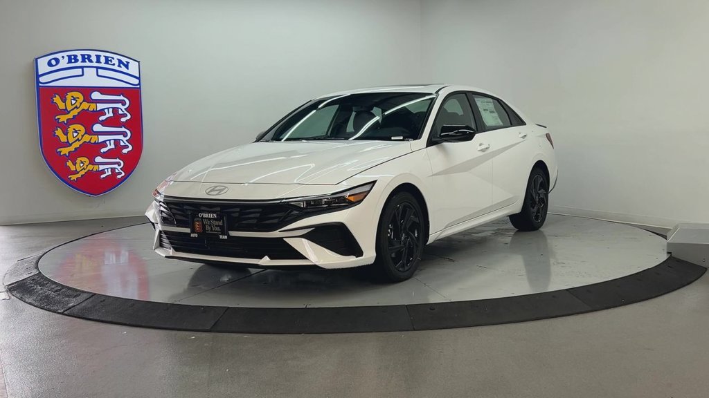 Used 2026 White Hyundai SEL Sport image 2