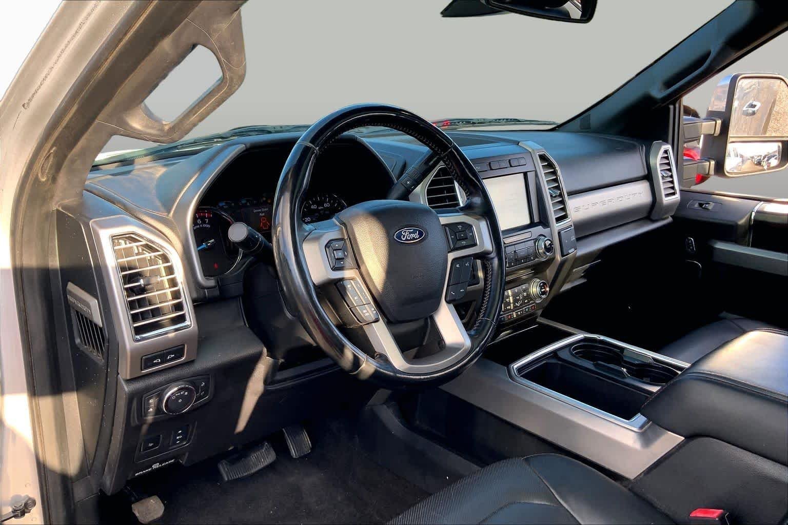 Used 2018 Ingot Silver Metallic Ford Platinum image 18