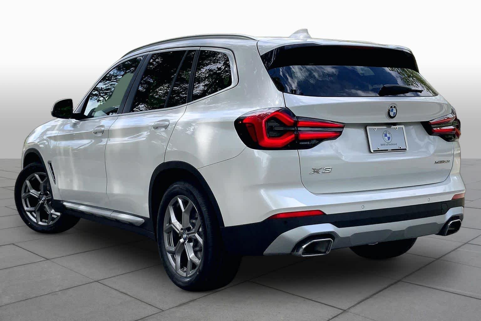 Used 2022 Mineral White Metallic BMW xDrive30i image 11