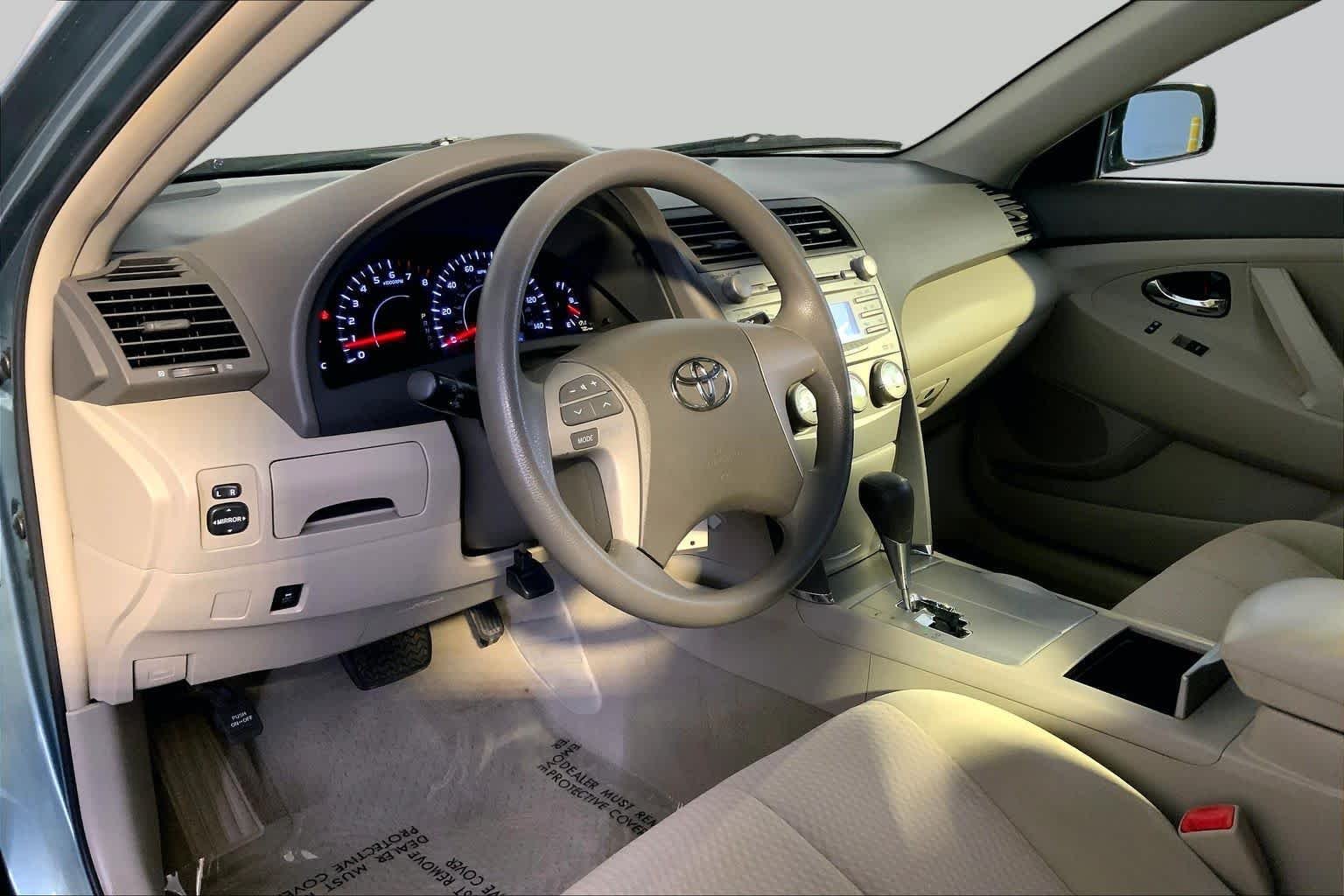 Used 2011 Aloe Green Metallic Toyota LE image 17