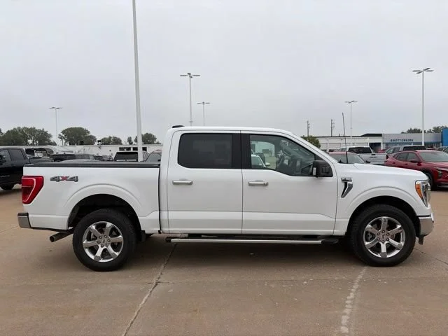 Used 2022 White Ford XL image 2