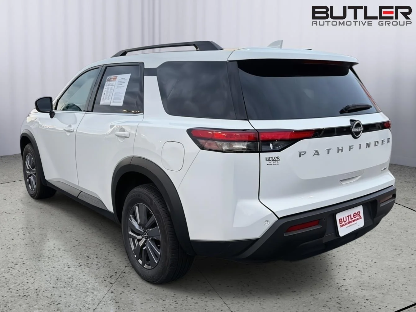 2025 Nissan Pathfinder SV - Photo 4