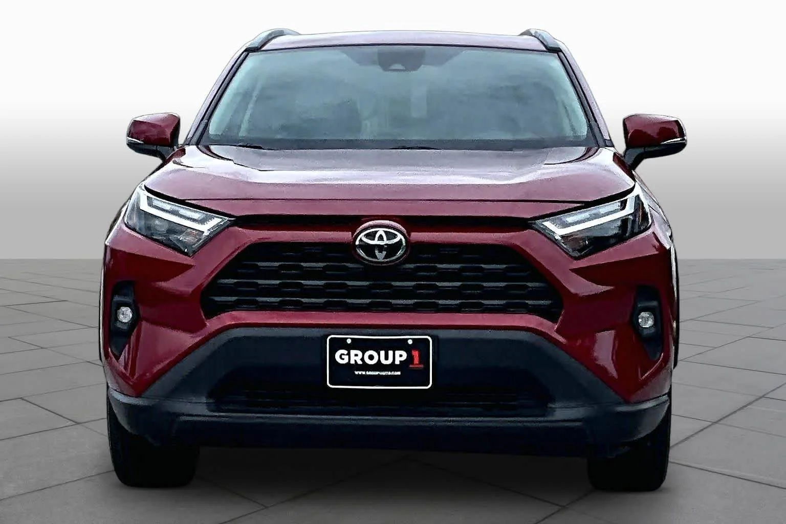 Used 2023 Ruby Flare Pearl Toyota XLE Premium image 4