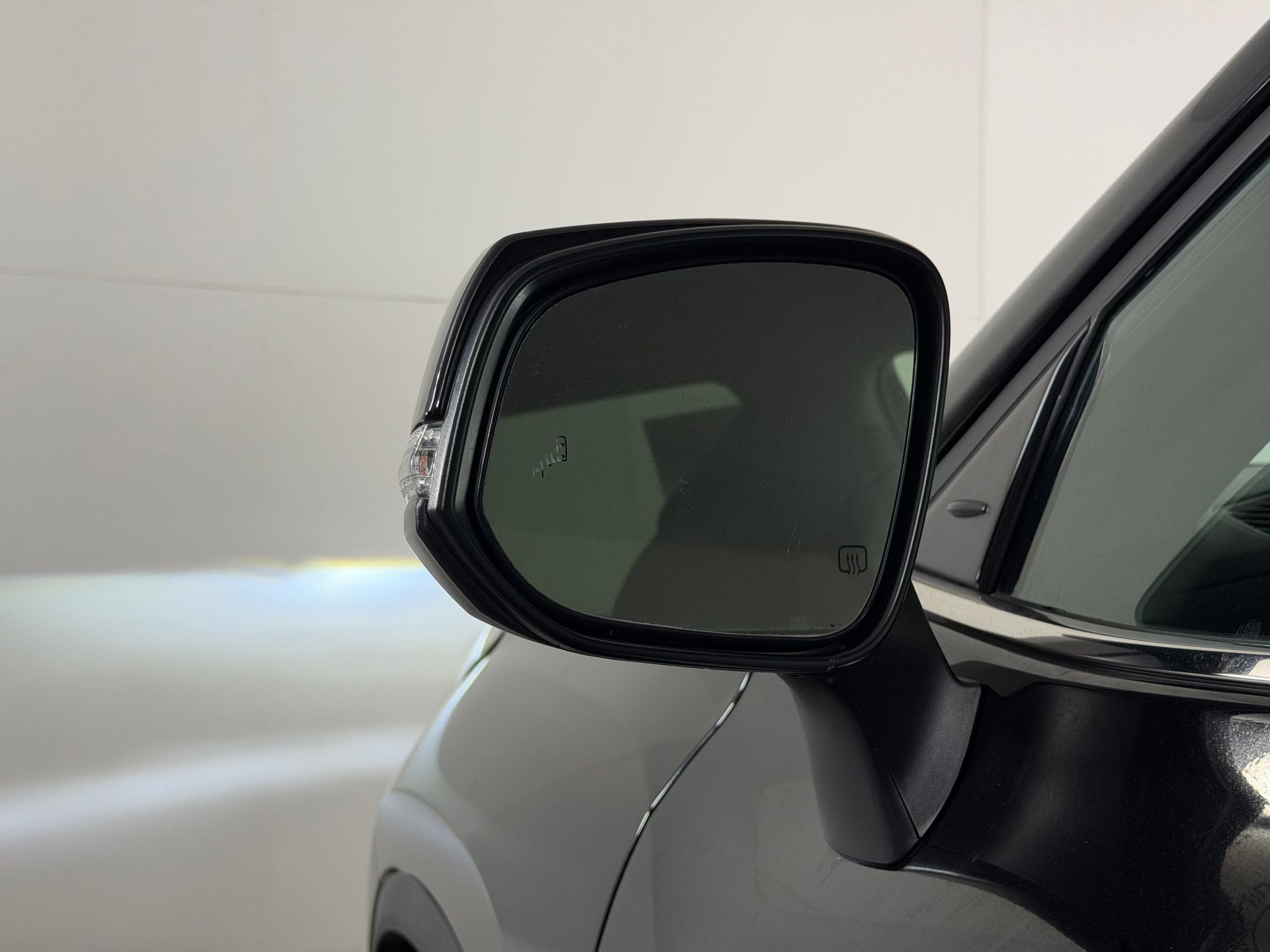 2024 Toyota Highlander LE - Photo 22