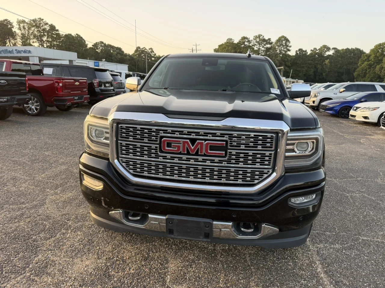 Used 2018 ONYX BLACK GMC Denali image 2