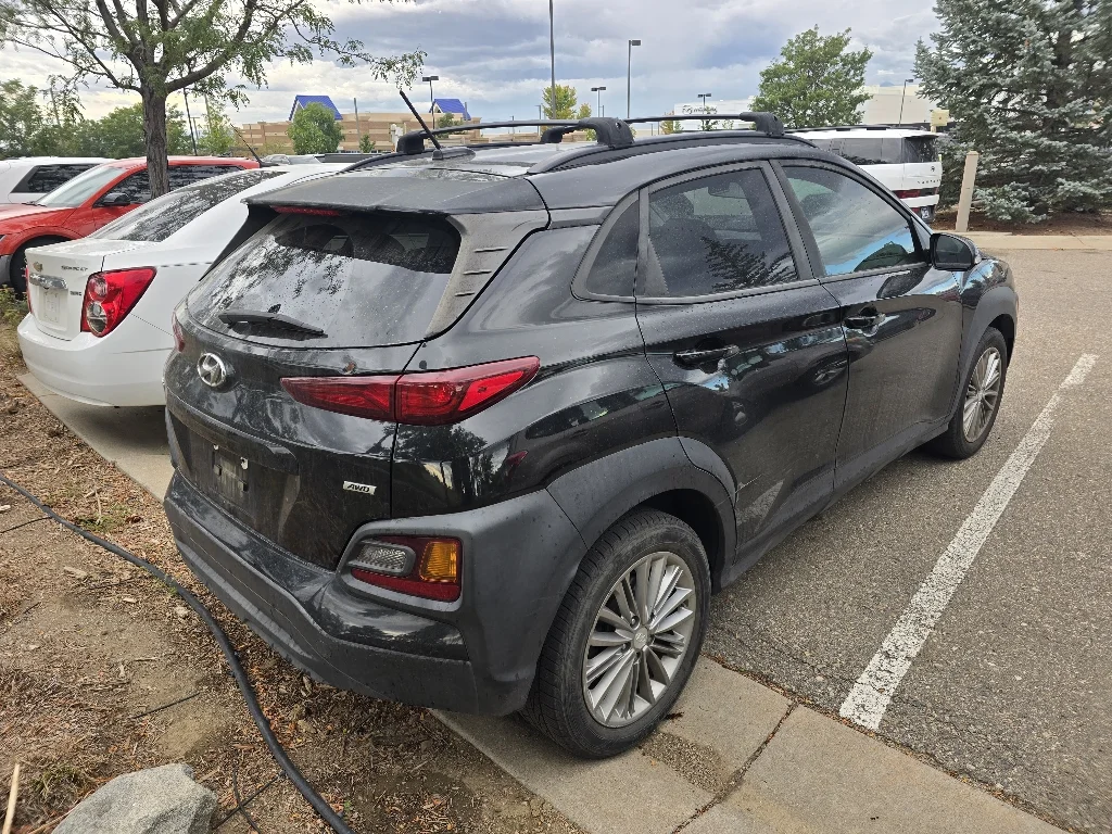 Used 2020 Ultra Black Hyundai SEL image 6