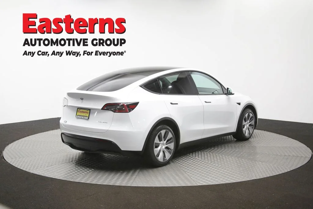 Used 2021 White Tesla Long Range image 34