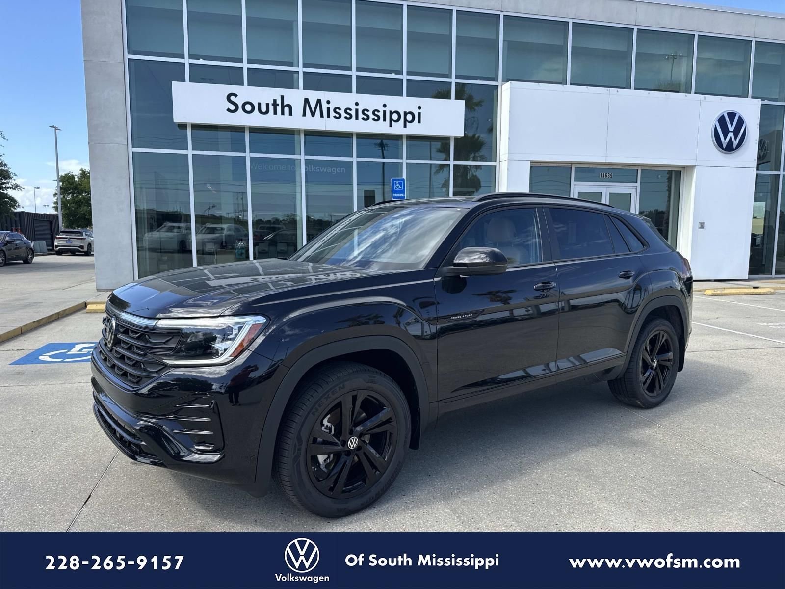 ロスマンズカラー　塗装済ワーゲンオフローダーボディ New Volkswagen Atlas Cross Sport For Sale in D'Iberville