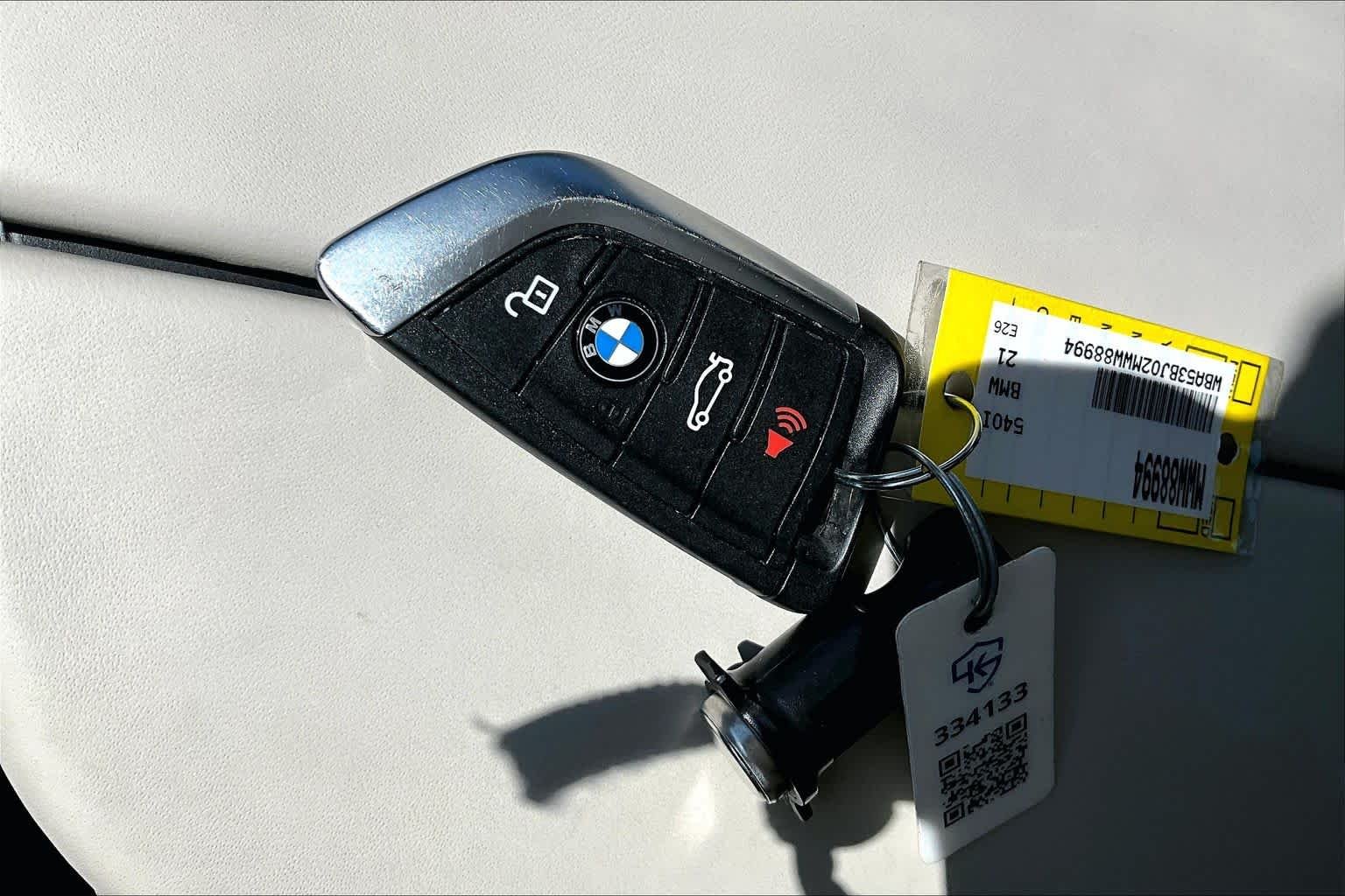 Used 2021 Phytonic Blue Metallic BMW 540i image 15