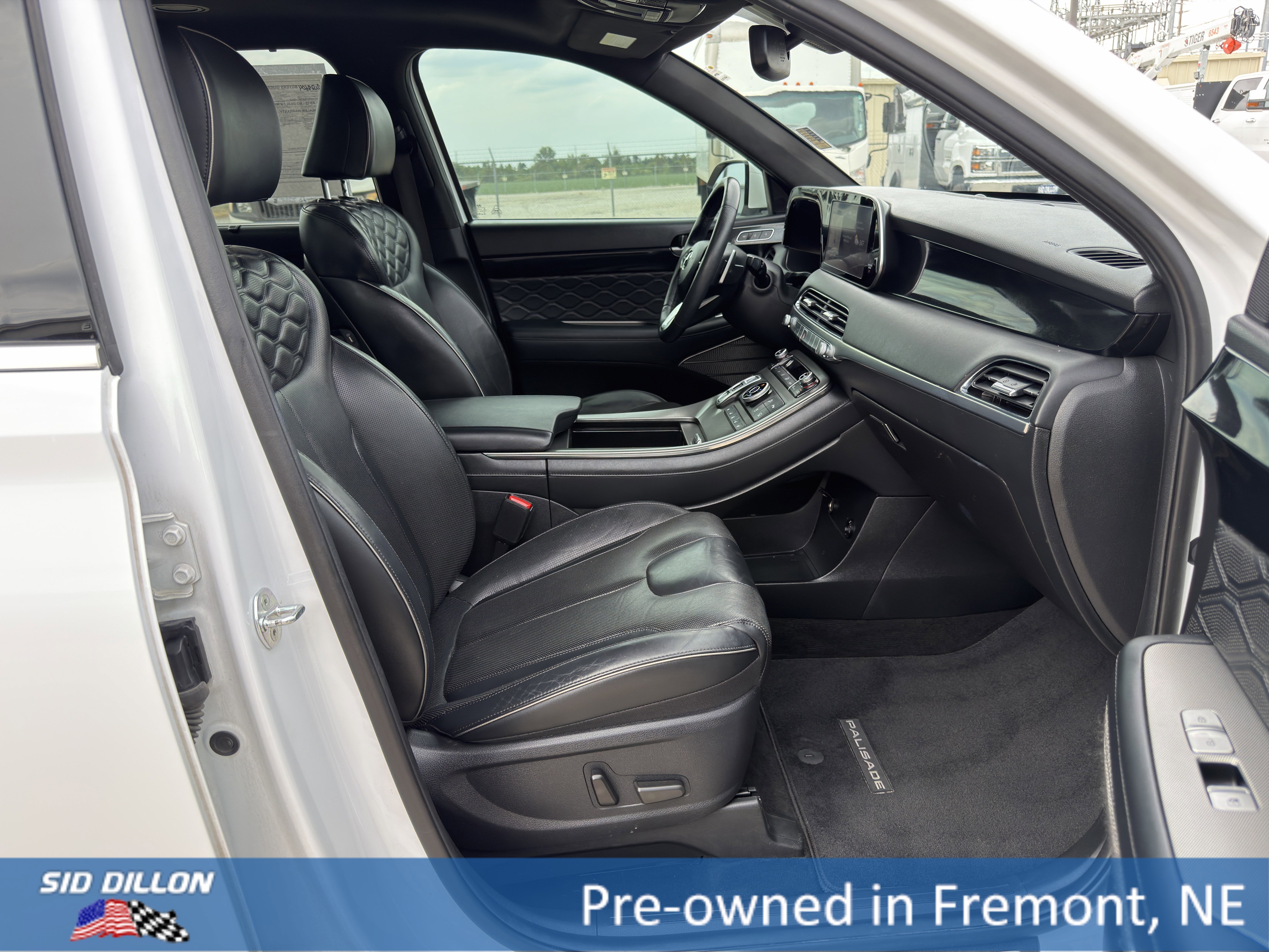 Used 2020 Hyper White Hyundai Limited image 17