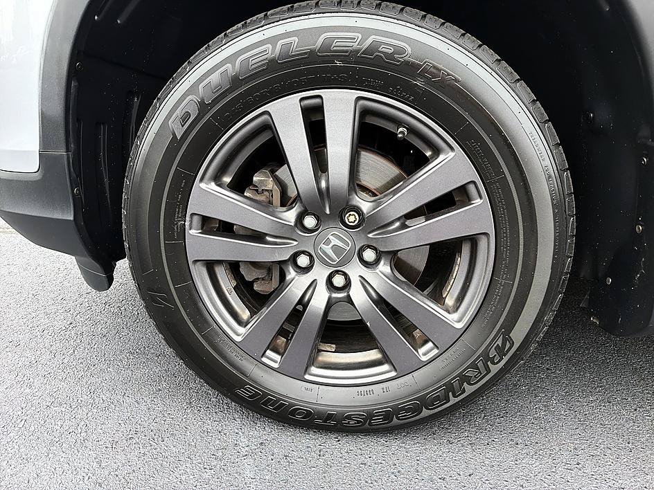 Used 2019 Lunar Silver Metallic Honda Sport image 8