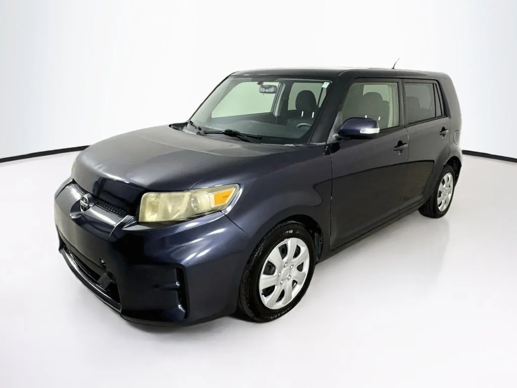 Used 2012 Blue Scion Base image 3