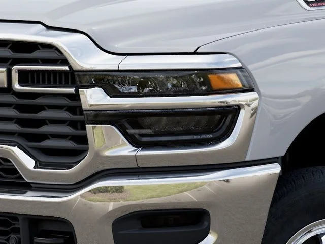 New 2026 Bright White Clearcoat RAM Tradesman image 10