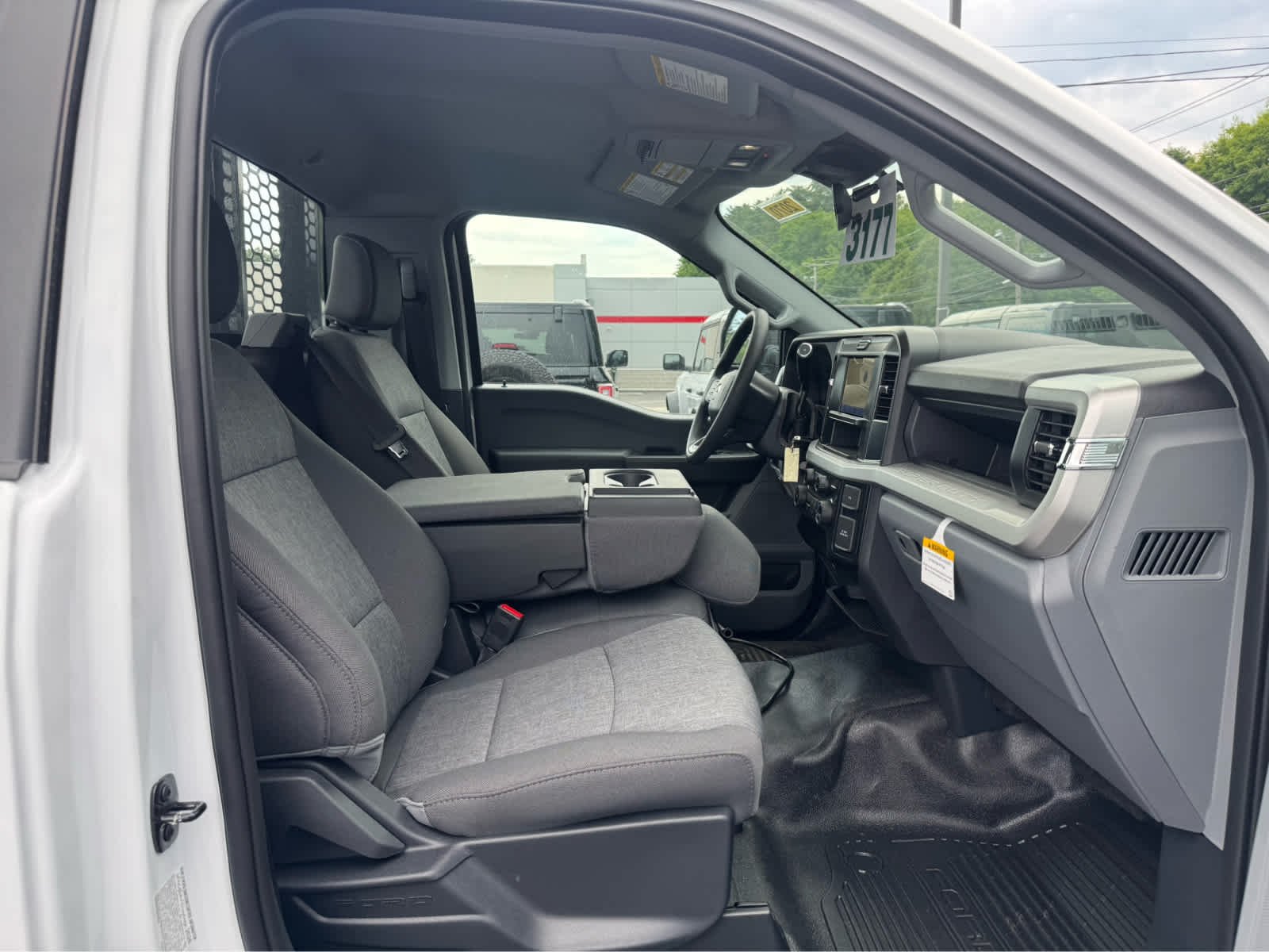New 2026 Oxford White Ford XL image 12