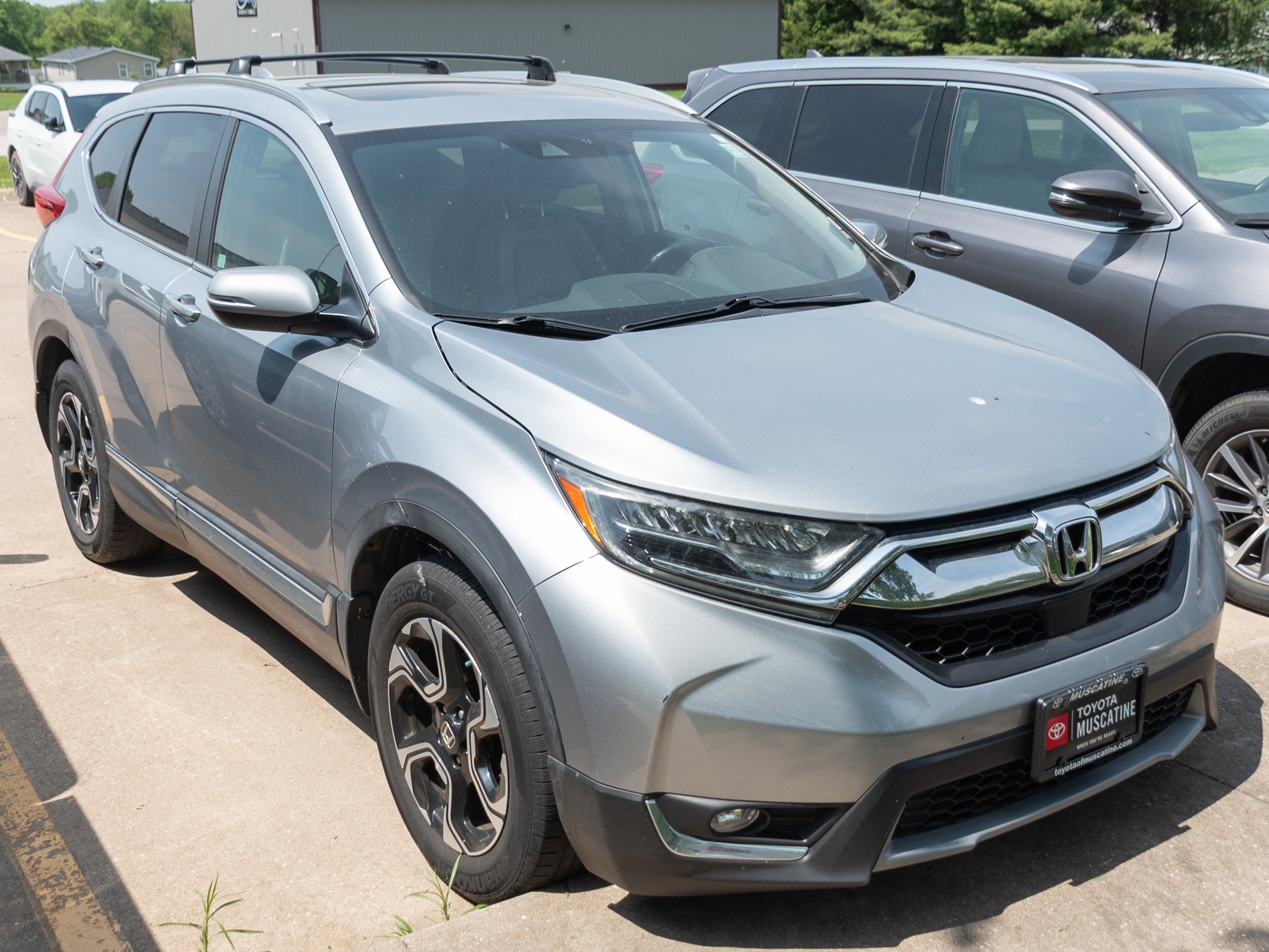 2017 Honda CR-V Touring 2WD's photo
