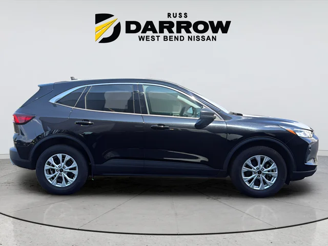 Used 2023 Black Ford Active image 6