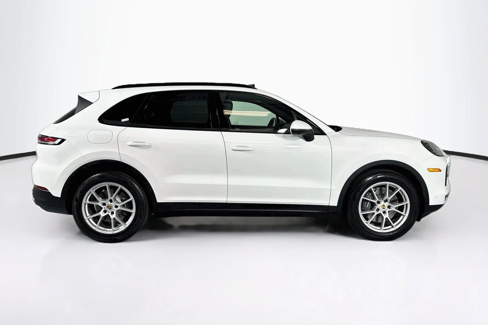 Used 2024 White Porsche  image 4
