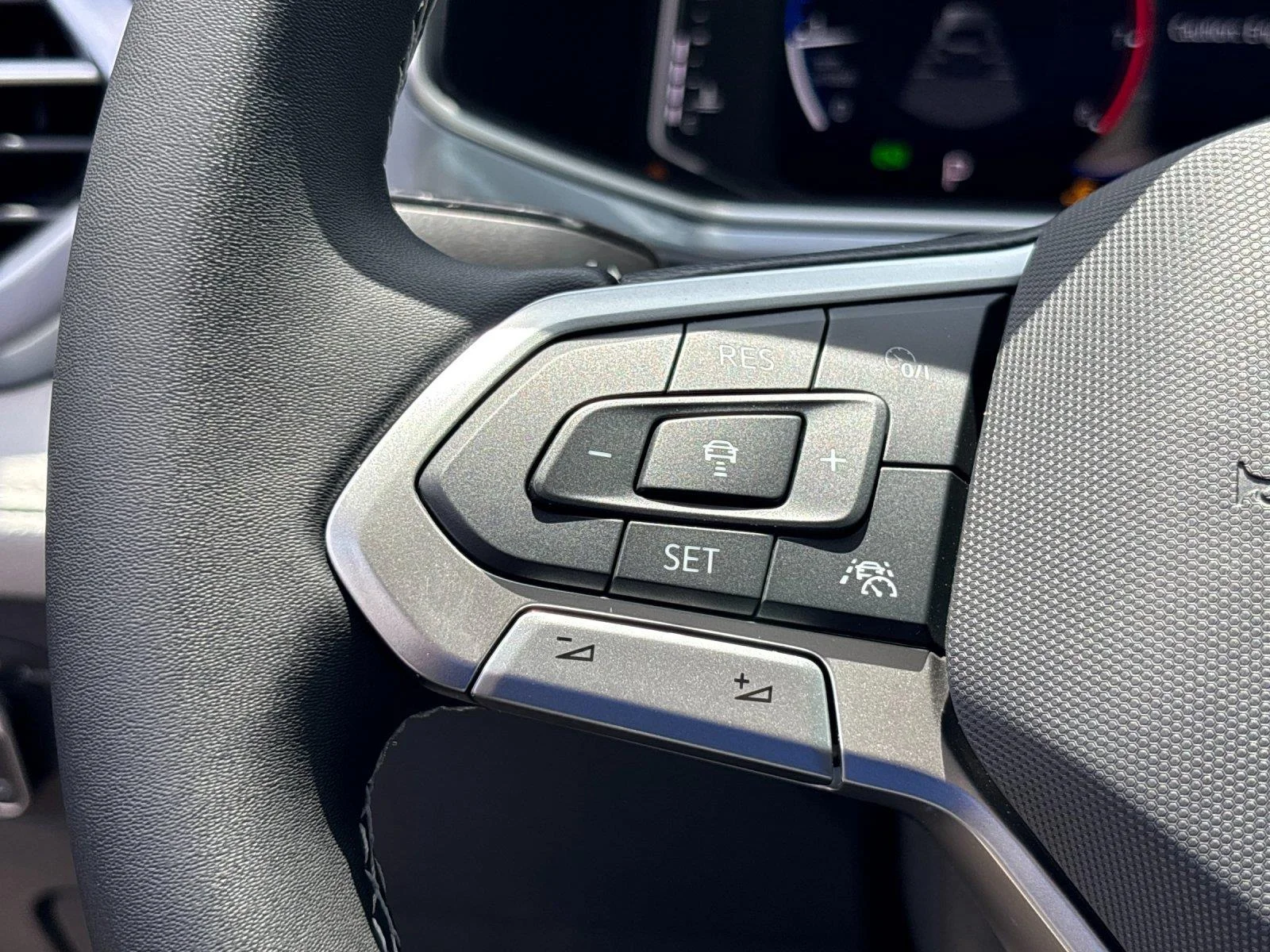 New 2026 Platinum Gray Metallic Volkswagen SEL image 19