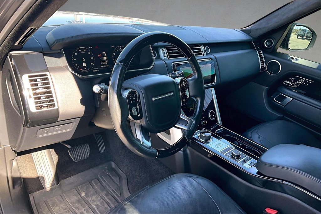 Used 2018 Gray Land Rover 3.0L V6 Supercharged HSE image 10