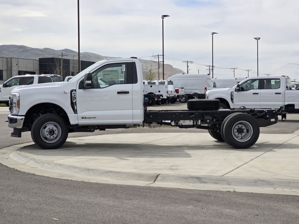 New 2026 Oxford White Ford XL image 21