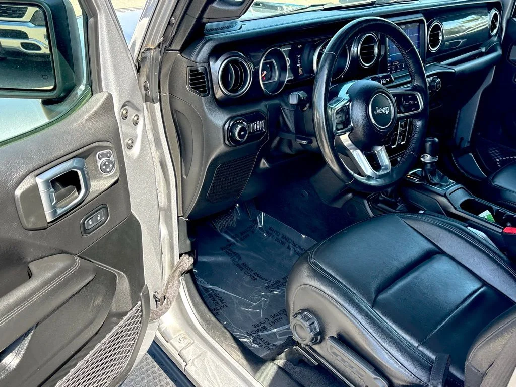 Used 2021 Billet Silver Metallic Clear Coat Jeep Sahara Altitude image 8