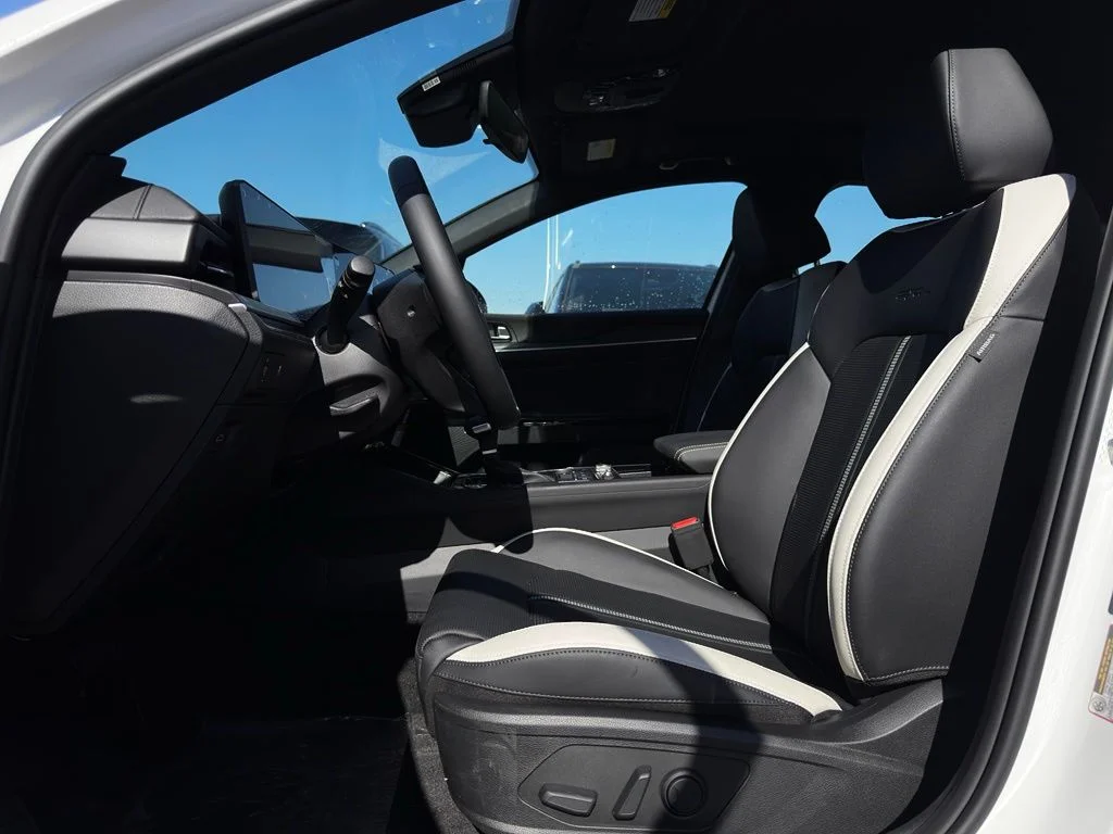 New 2026 White Kia GT-Line image 10