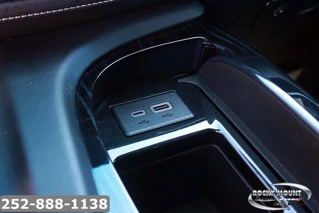 Used 2023 Red Cadillac V-Series image 34