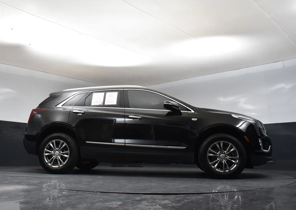 Used 2022 Black Cadillac Premium Luxury image 34