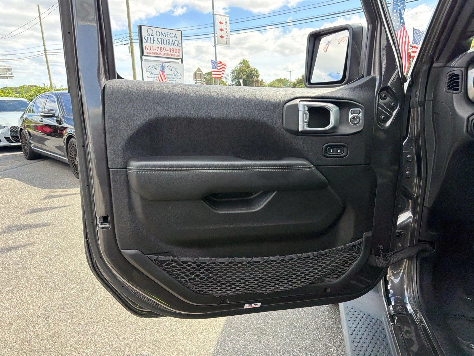 2022 Jeep Wrangler Unlimited Sahara - Photo 25