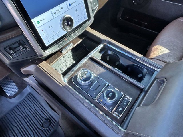 Used 2024 Green Ford King Ranch image 26