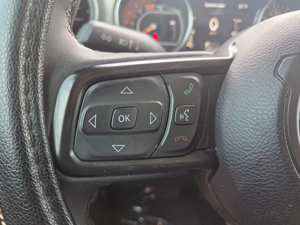 Used 2023 Gray Jeep Sport S image 12
