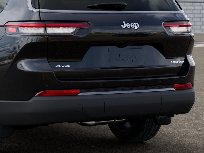 New 2026 Diamond Black Crystal Pearl-Coat Exterior Paint Jeep Limited image 13