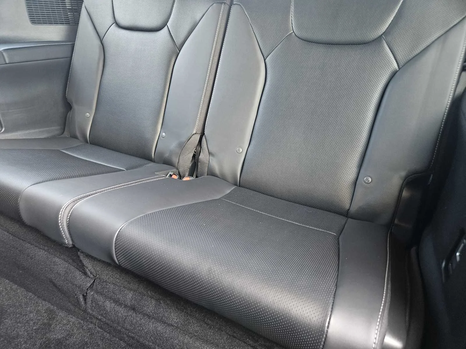 Certified Used 2024 WIND CHILL PEARL Lexus F SPORT Premium image 22
