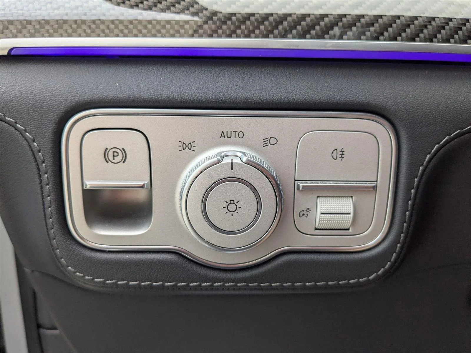 Used 2024 MANUFAKTUR Alpine Grey Mercedes-Benz AMG® GLE 63 S image 15